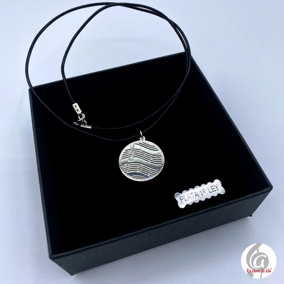 Colgante de plata círculo...